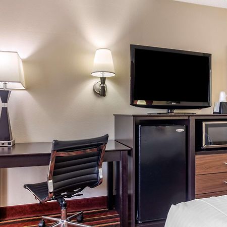 Best Western Lindale Inn Εξωτερικό φωτογραφία